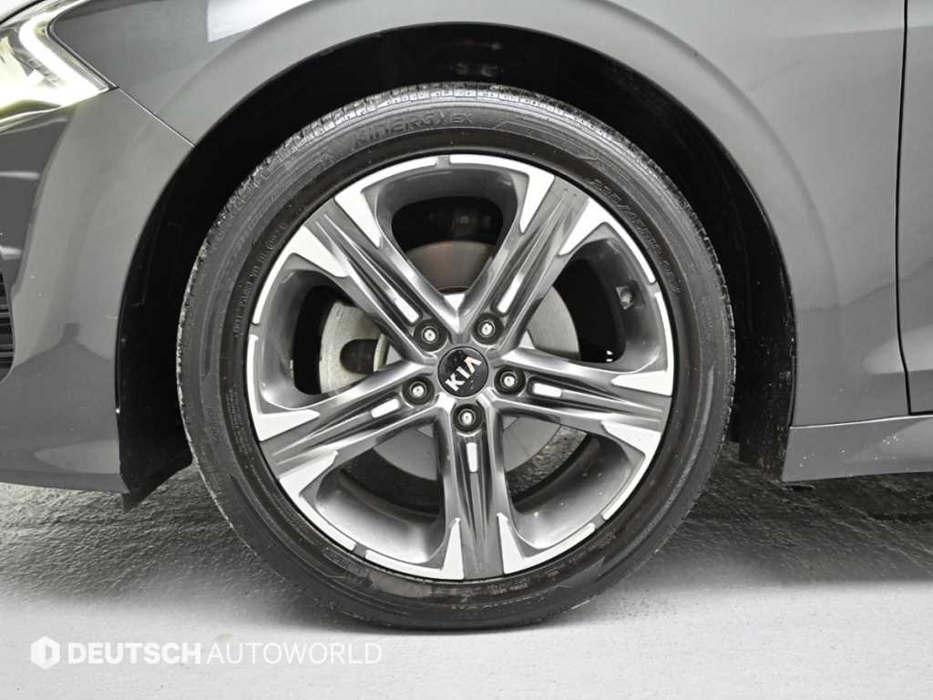 Kia K5 2.0 Noblesse 6