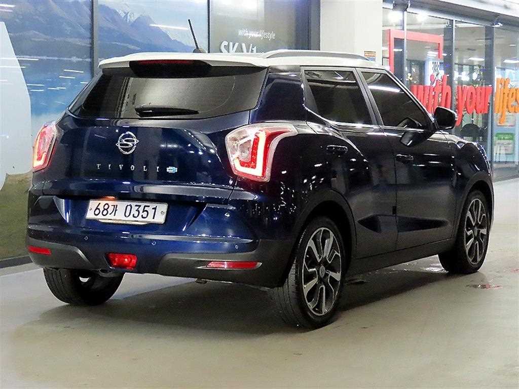 Ssangyong Tivoli - Vista 4