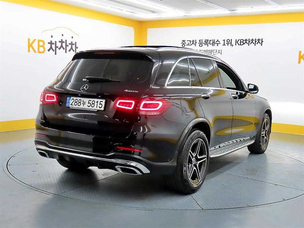 Mercedes Benz GLC Class - Vista 4