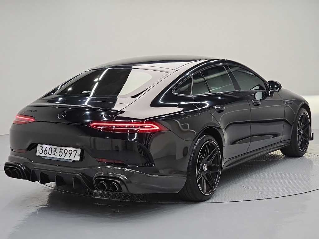 Mercedes Benz AMG GT - Vista 4