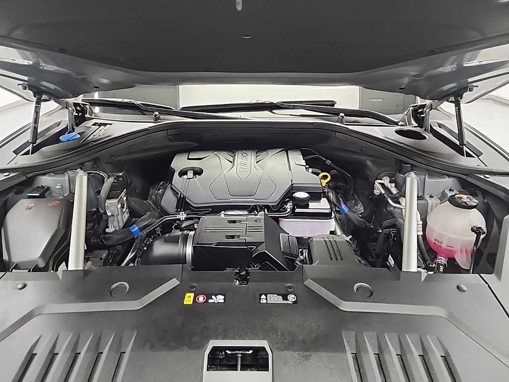 Genesis GV70 - Vista 5