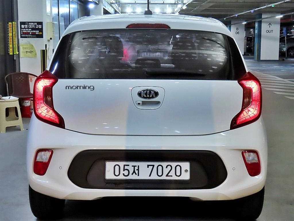 KIA Morning - Vista 5