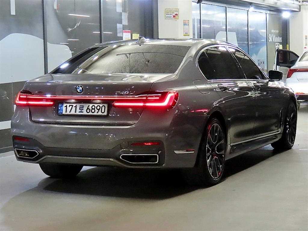 BMW 7 Series - Vista 4