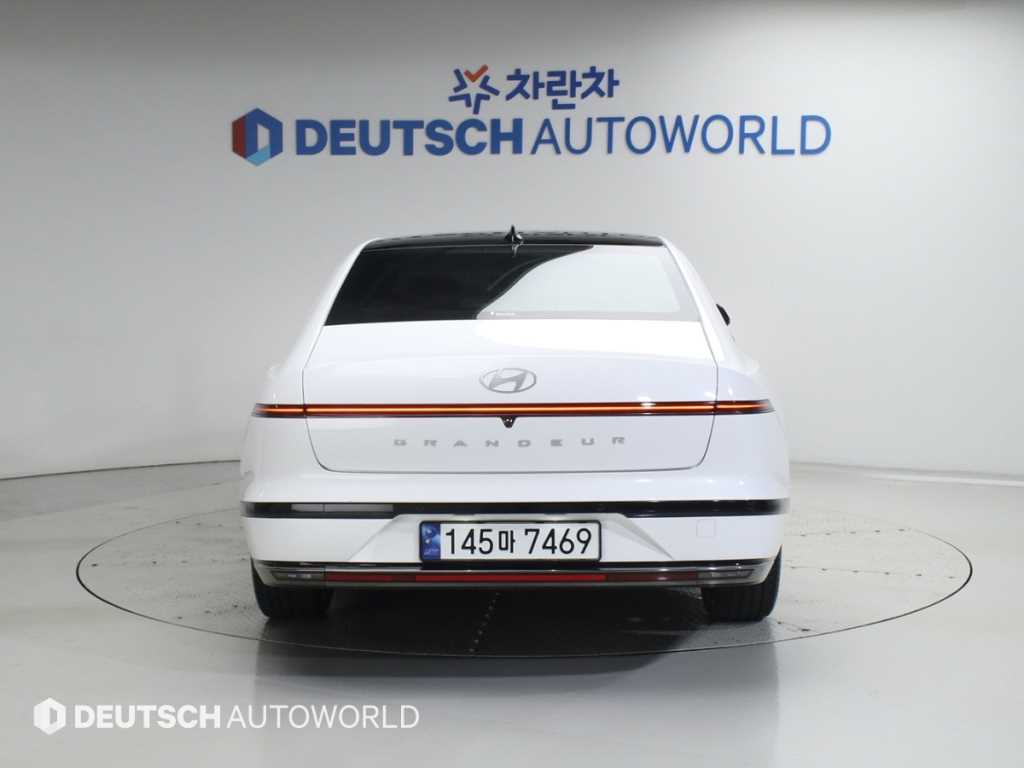HYUNDAI Grandeur - Vista 4