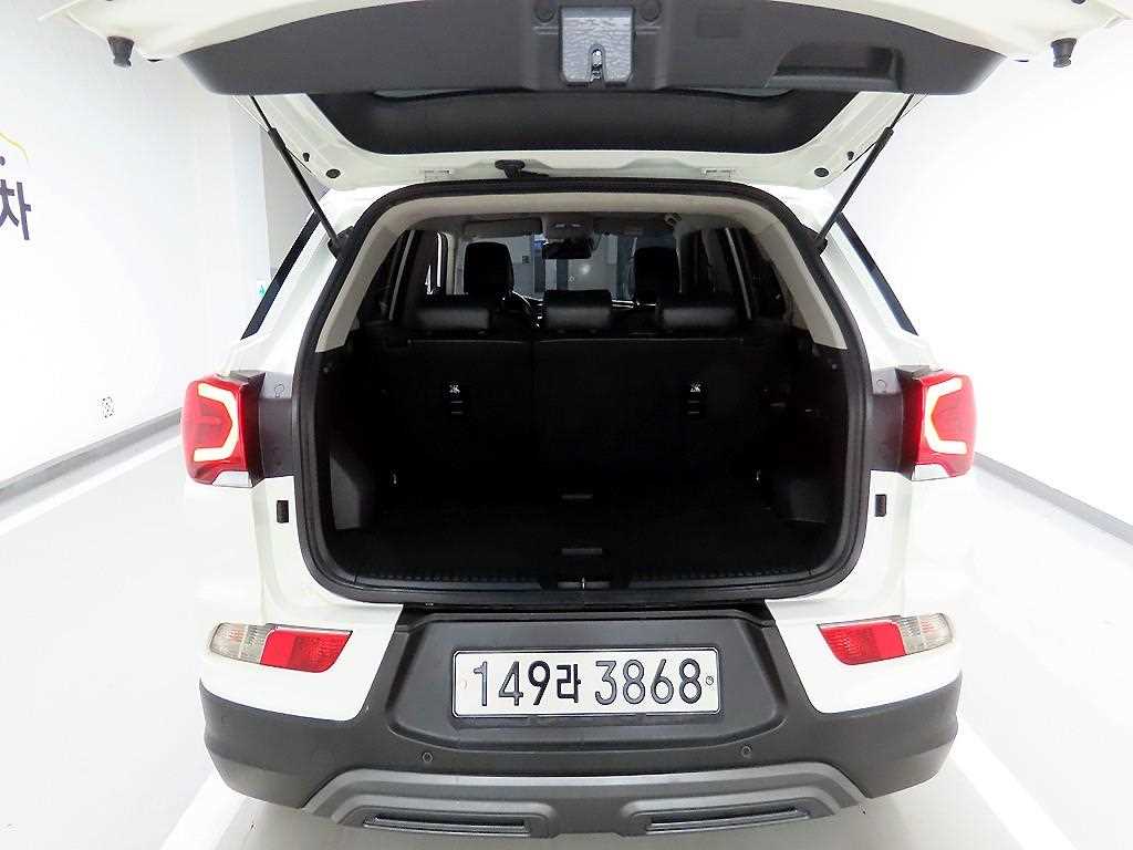 Ssangyong Korando - Vista 5