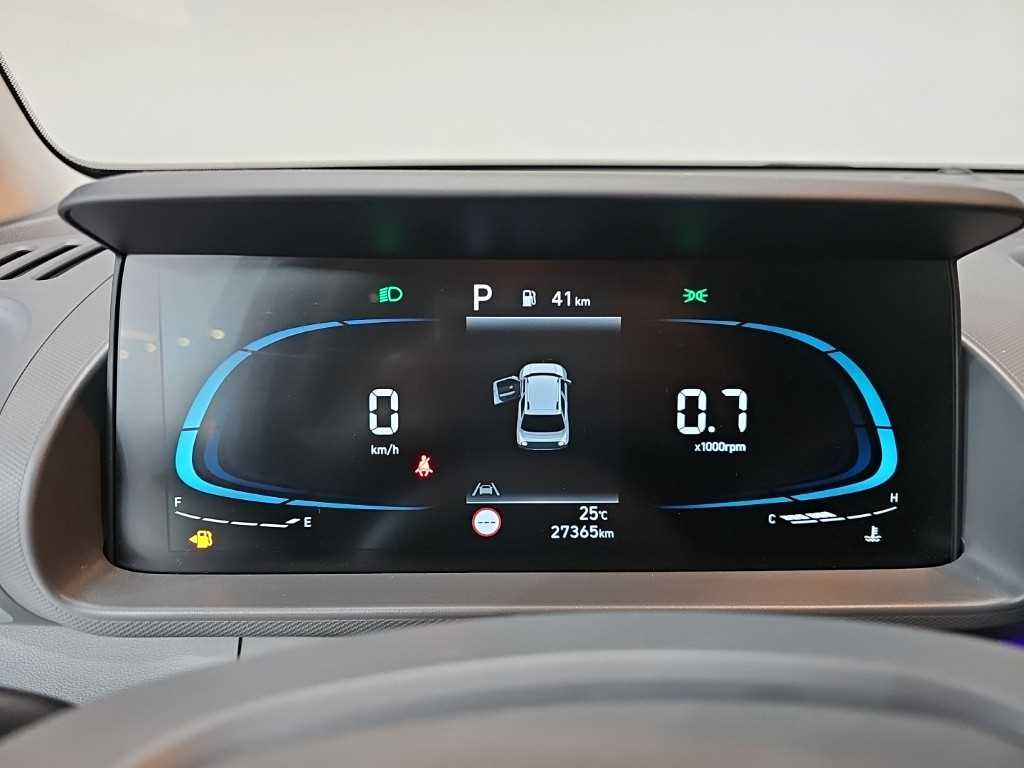 HYUNDAI Casper - Vista 5