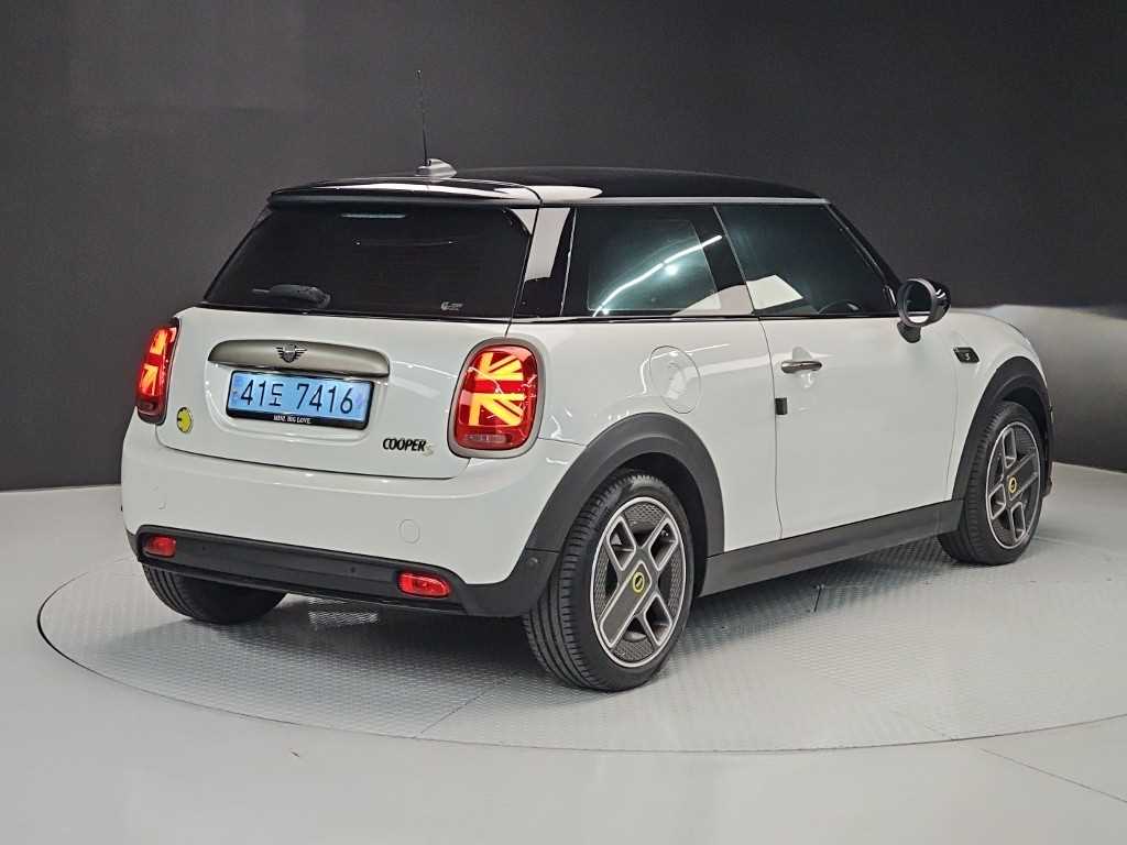 Mini Cooper - Vista 4
