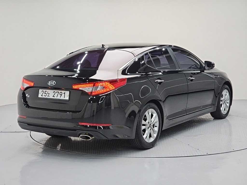 KIA K5 - Vista 4