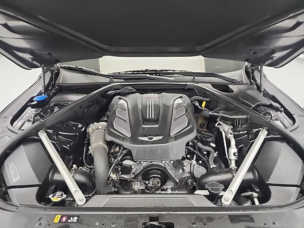 Genesis G90 - Vista 5