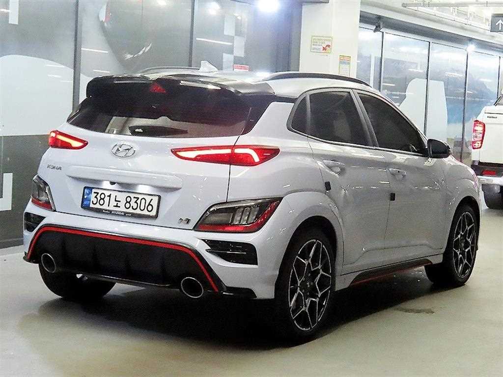 HYUNDAI Kona - Vista 4