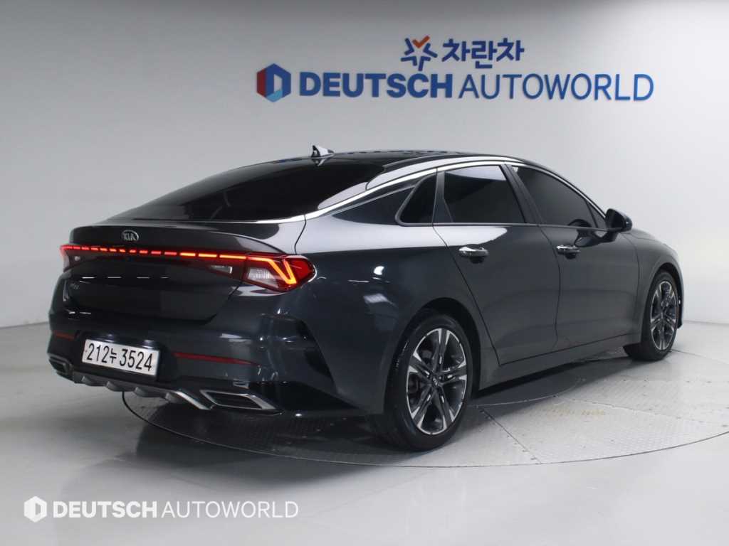 Kia K5 2.0 Noblesse 3
