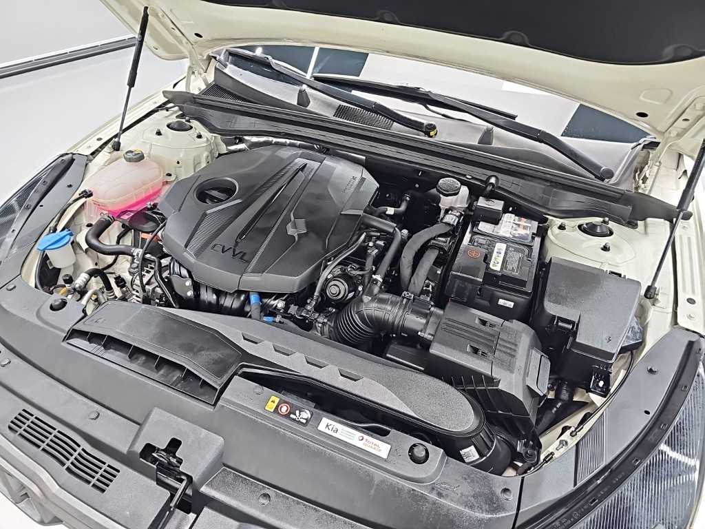 KIA K5 - Vista 5
