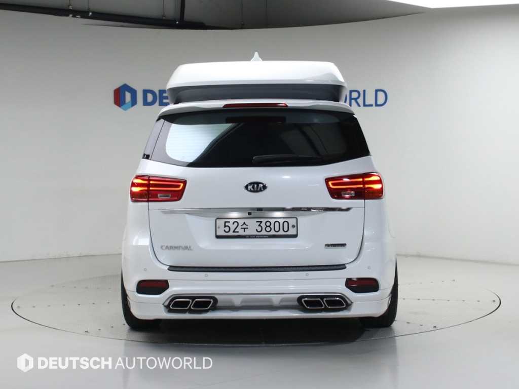 KIA Carnival - Vista 4