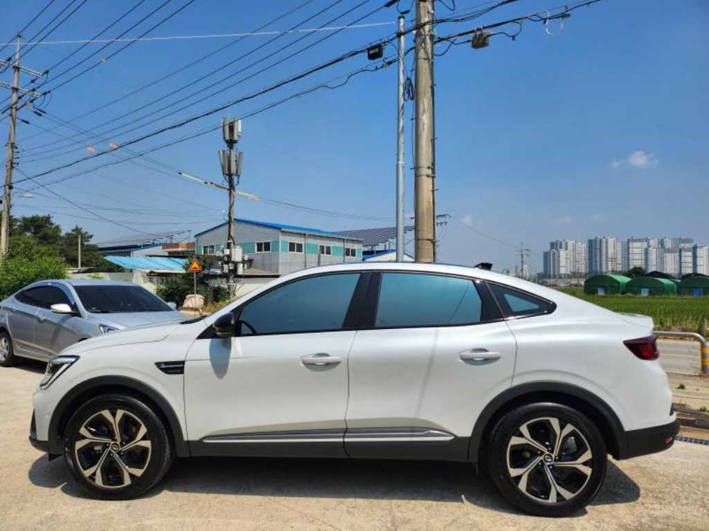 Renault XM3 1.6 GTe E-TECH Inspire 8