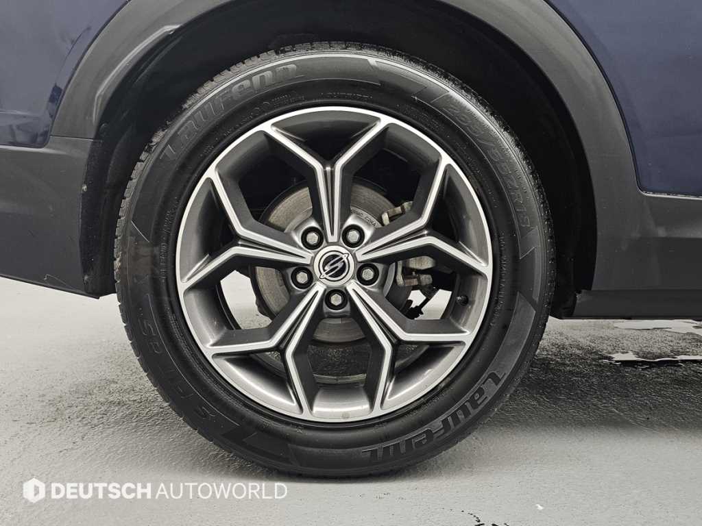 Ssangyong Korando - Vista 5