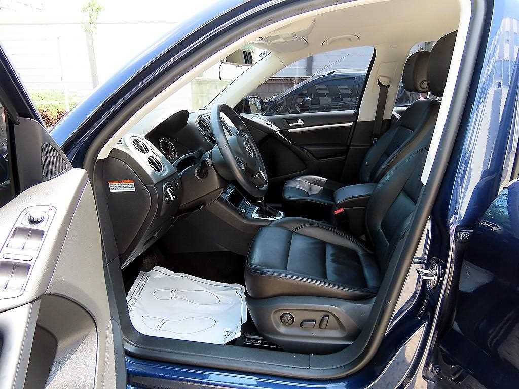 Volkswagen Tiguan - Vista 5