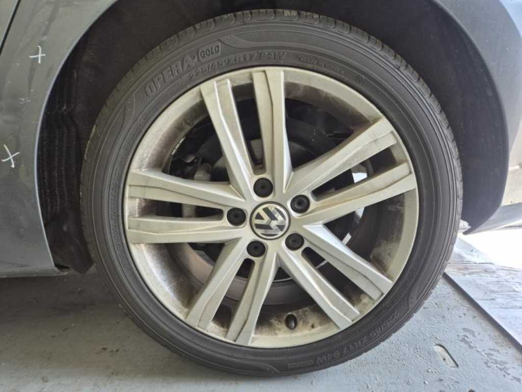 Volkswagen Jetta - Vista 5