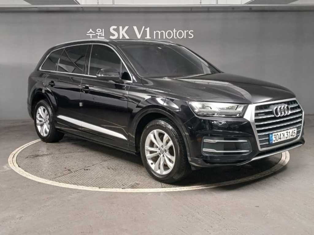 Q7 (4M) 45 TFSI 콰트로 2019년식