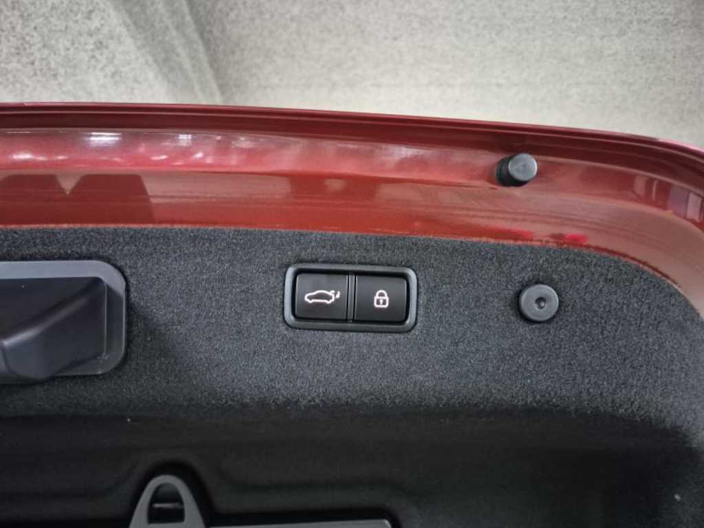 Genesis G70 - Vista 5