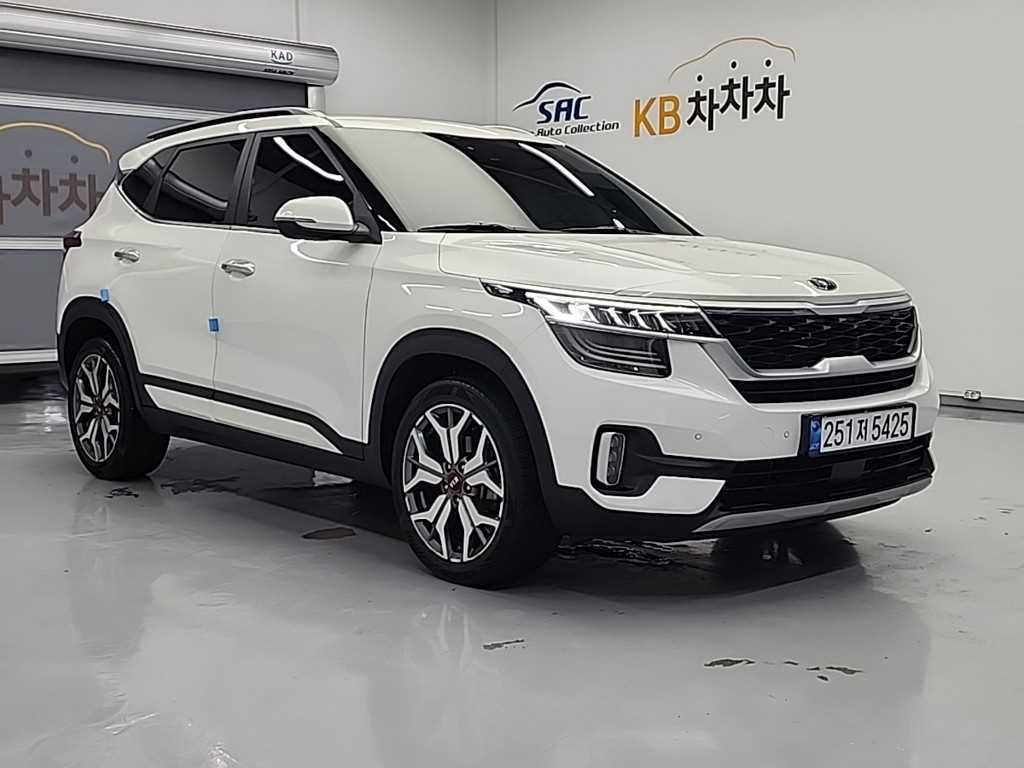 KIA Seltos - Vista 4