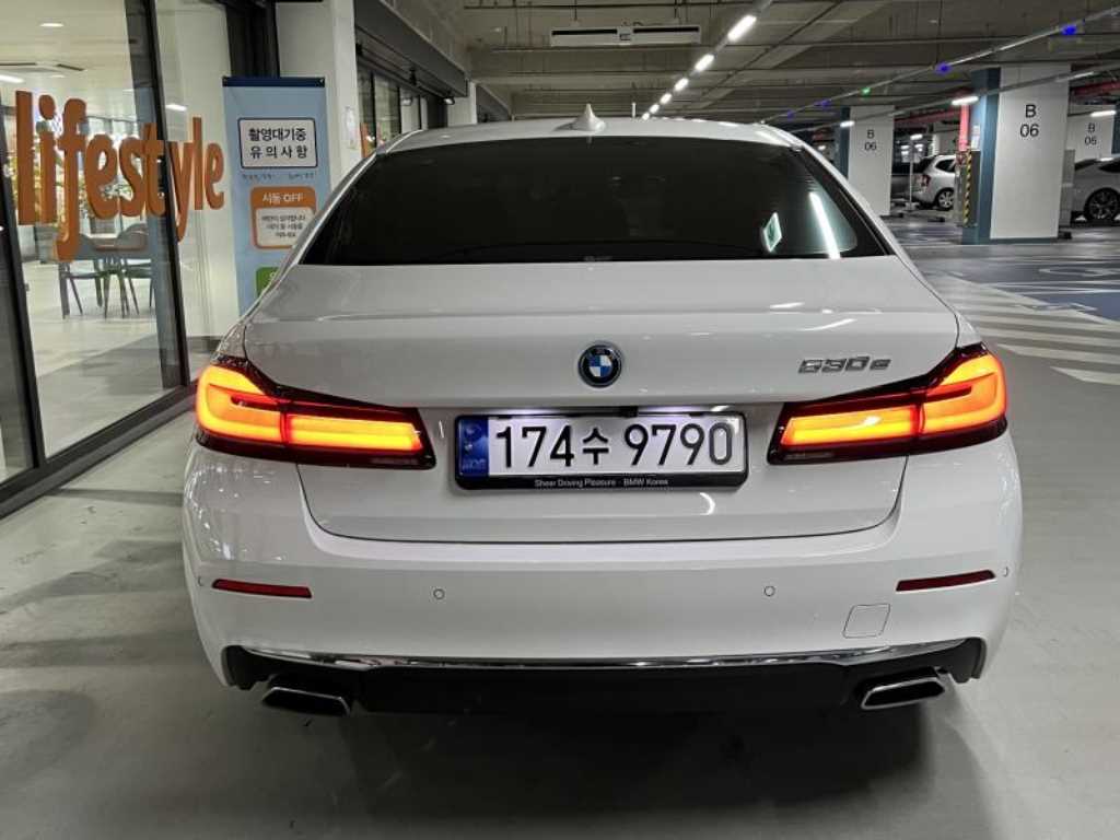 BMW 5 Series - Vista 4