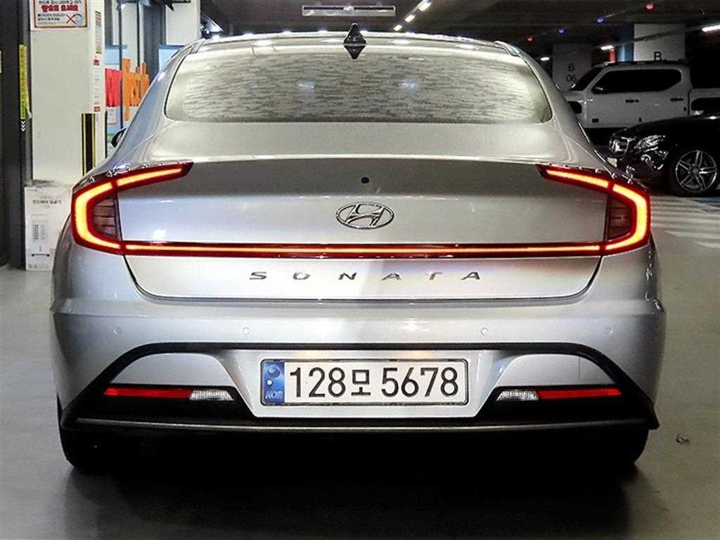 HYUNDAI Sonata - Vista 5