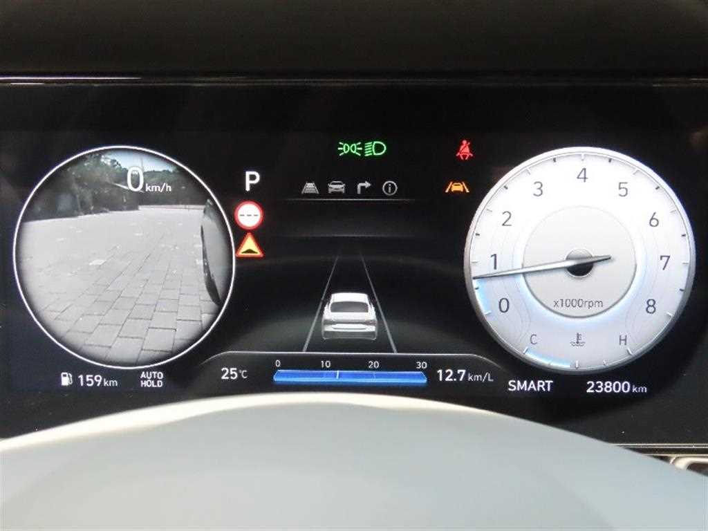 HYUNDAI Avante - Vista 5