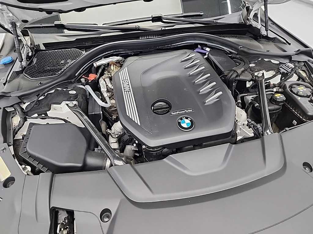BMW 7 Series - Vista 5