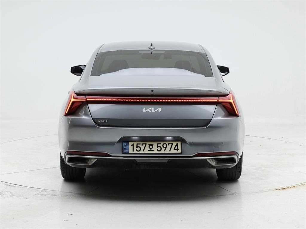 KIA K8 - Vista 5