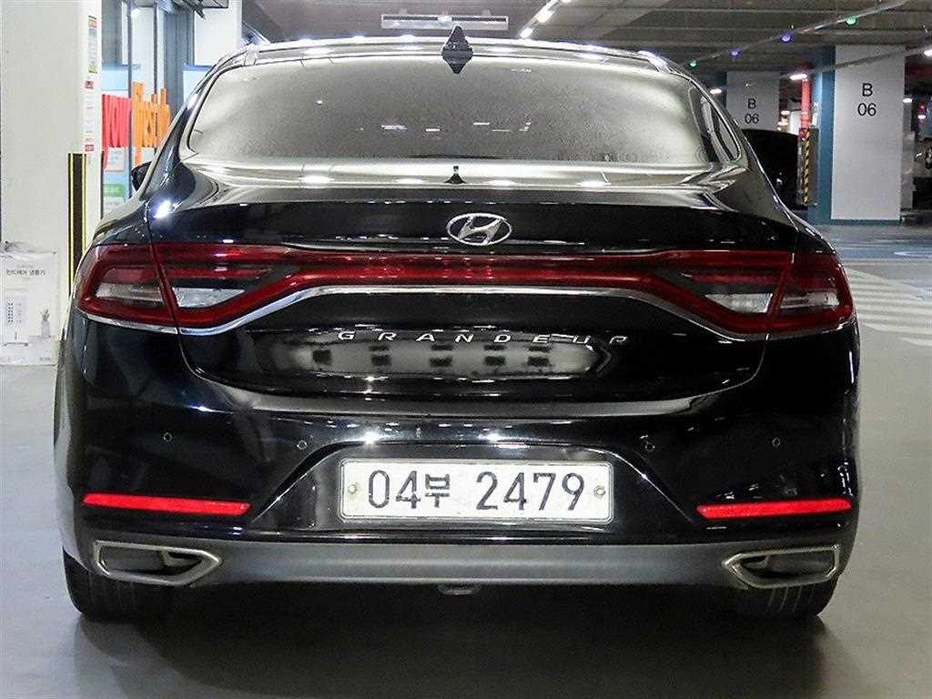 HYUNDAI Grandeur - Vista 5