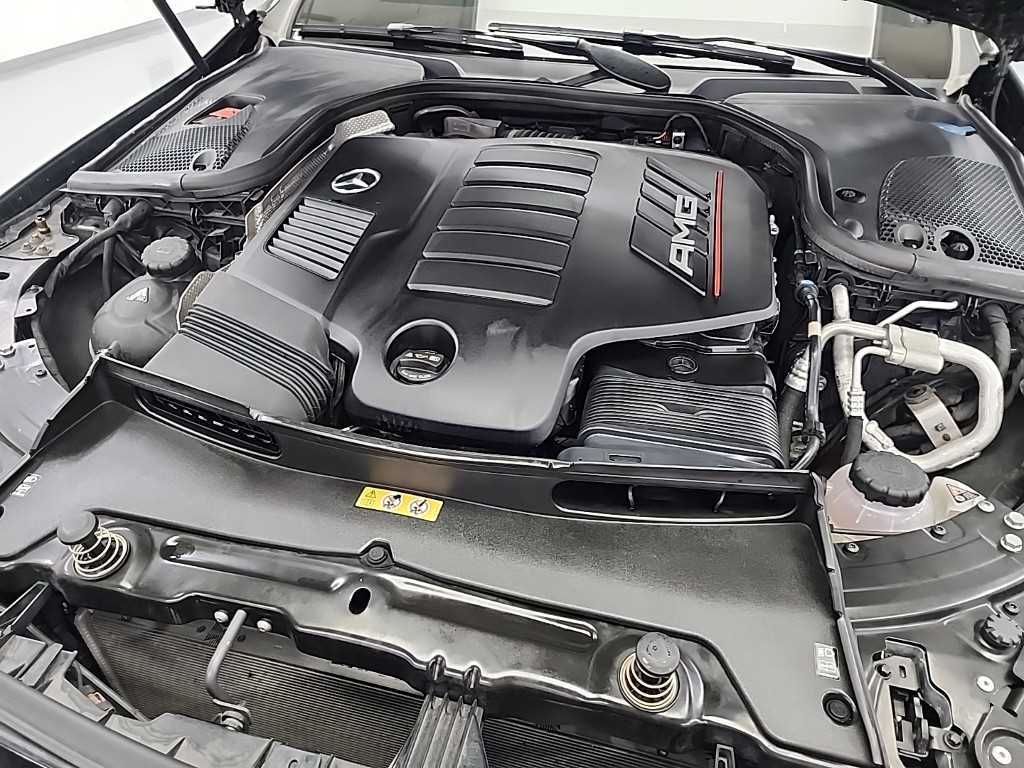 Mercedes Benz AMG GT - Vista 5