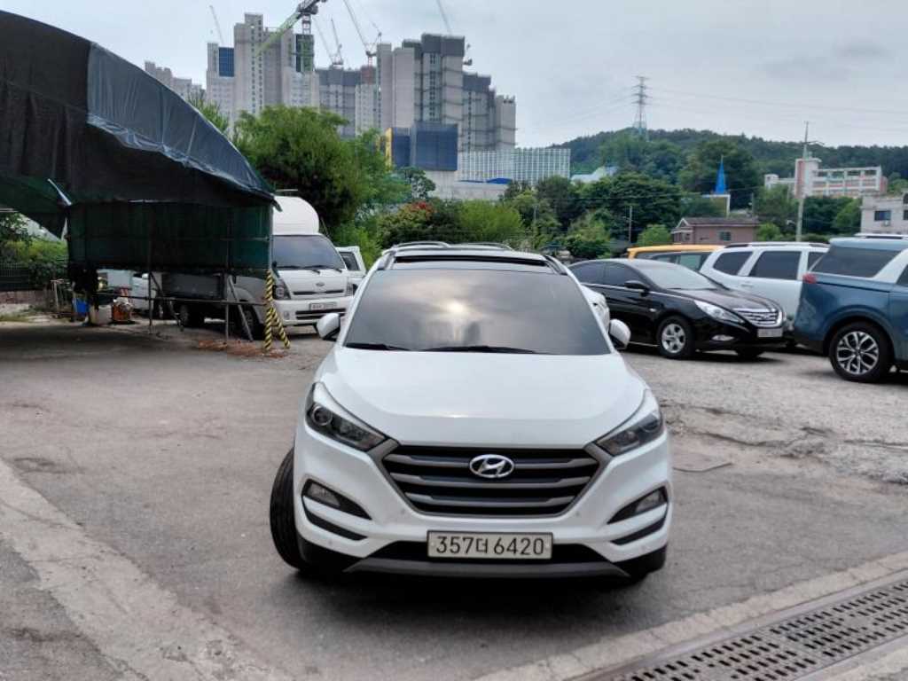 HYUNDAI Tucson - Vista 4