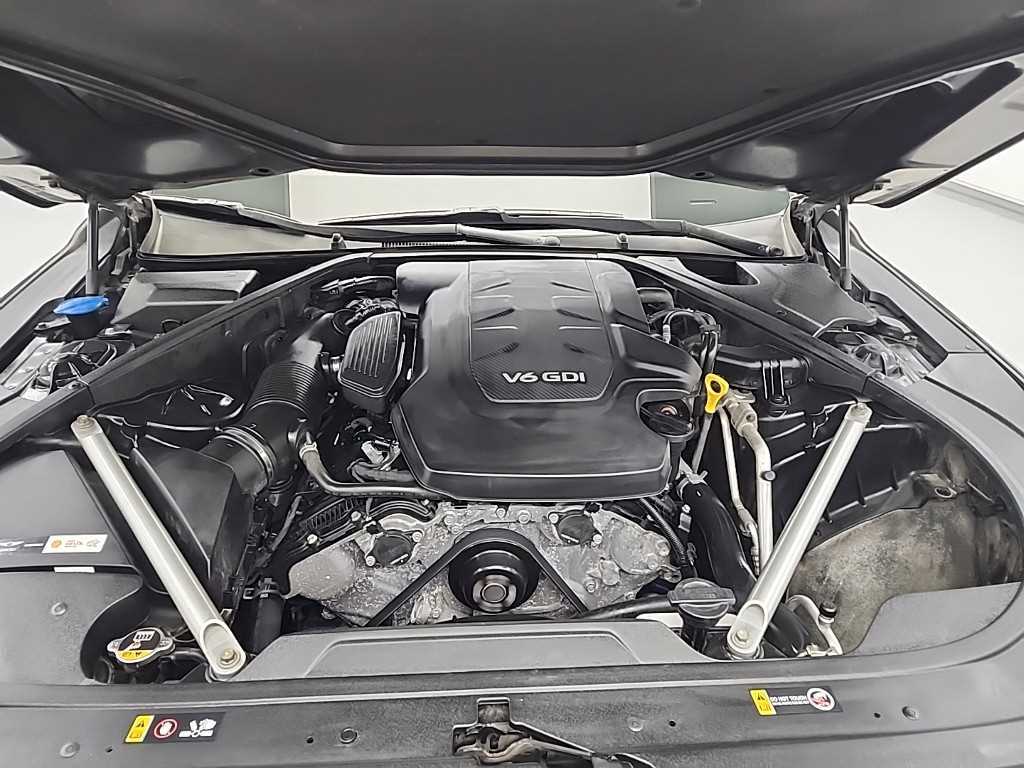 Genesis EQ900 - Vista 5