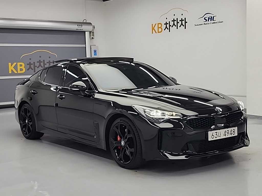 KIA Stinger - Vista 4