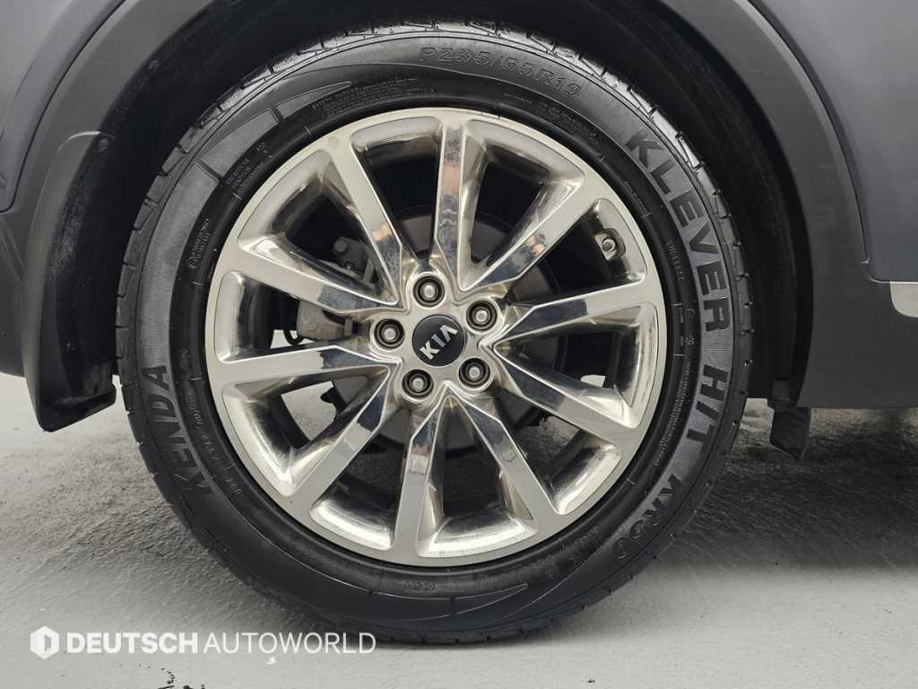 KIA Sorento - Vista 5