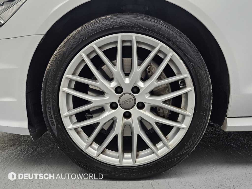 Audi A6 - Vista 5