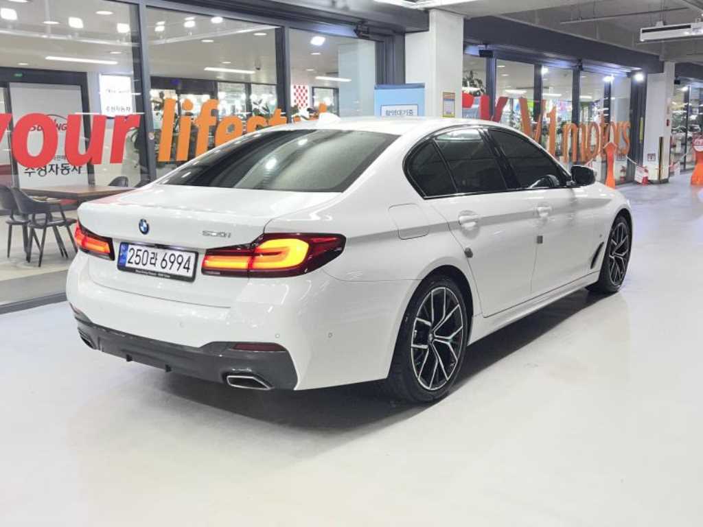 BMW 5 Series - Vista 4