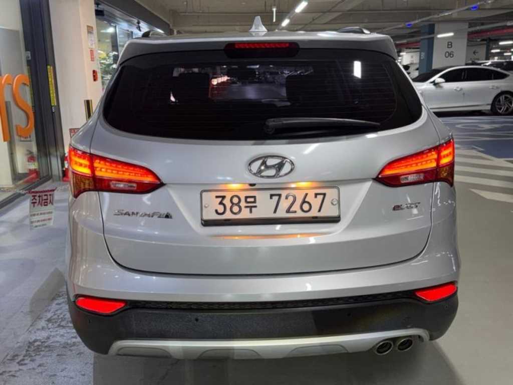 HYUNDAI Santa Fe - Vista 5
