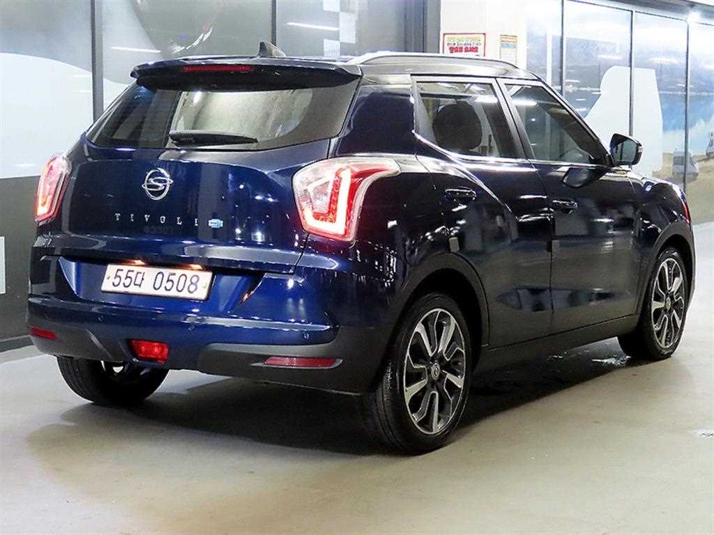 Ssangyong Tivoli - Vista 4