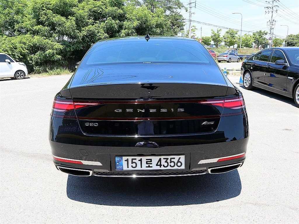 Genesis G90 - Vista 4