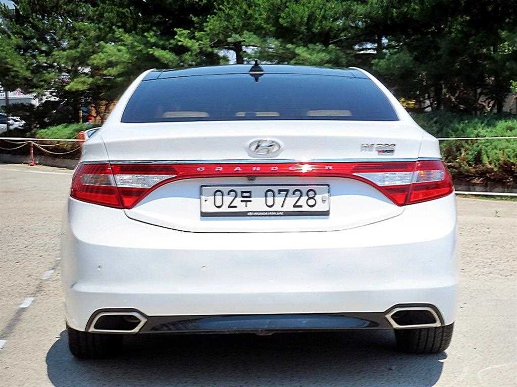 HYUNDAI Grandeur - Vista 4