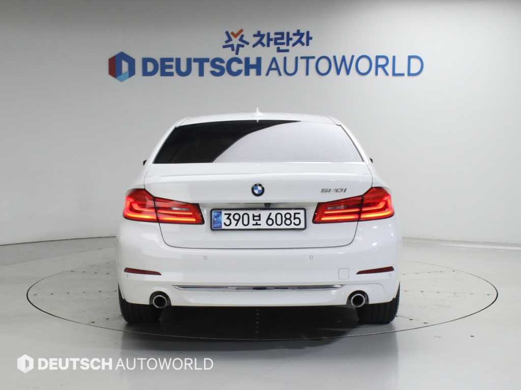 BMW 5 Series - Vista 4