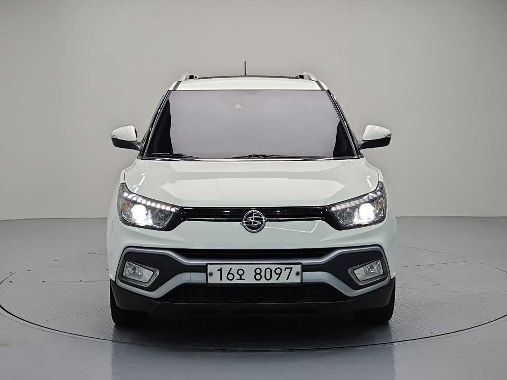 KGM 티볼리 4WD 디젤 1.6 IX 사진 2/20