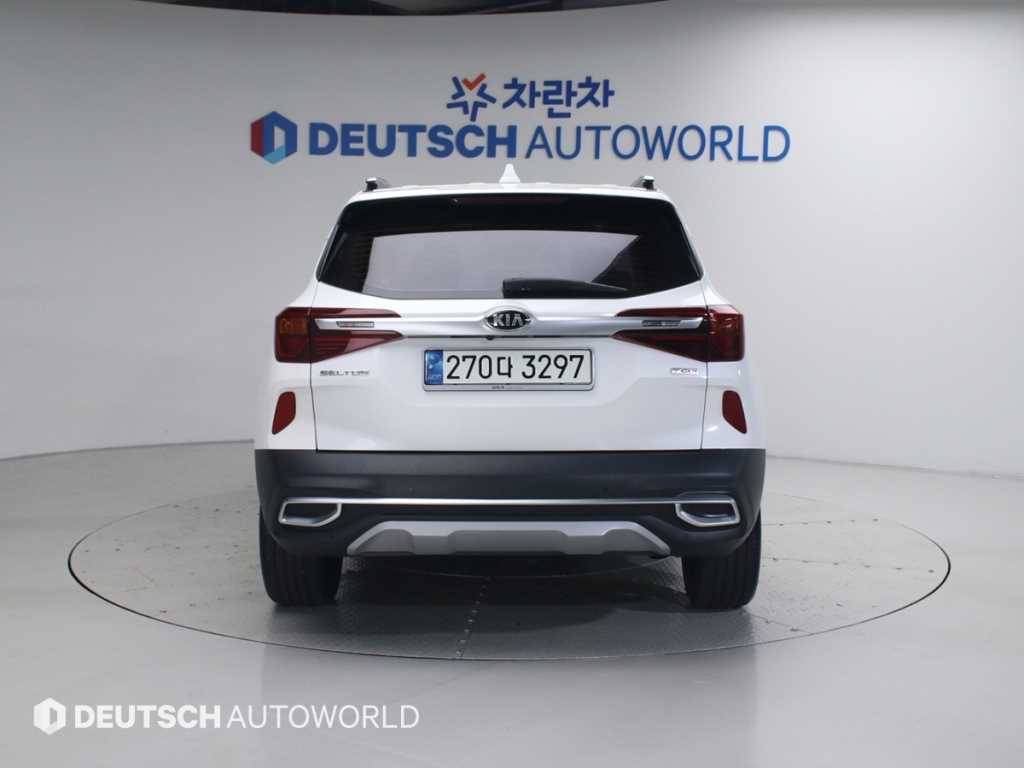 KIA Seltos - Vista 4
