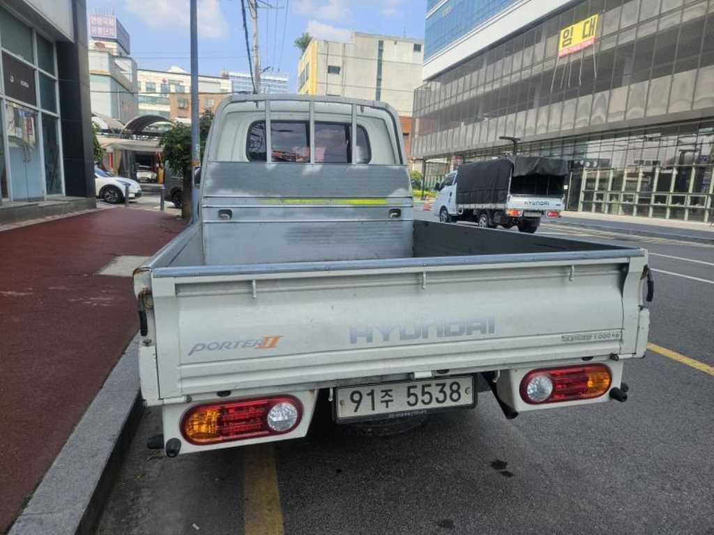 Small Truck Cargo (small) - Vista 4