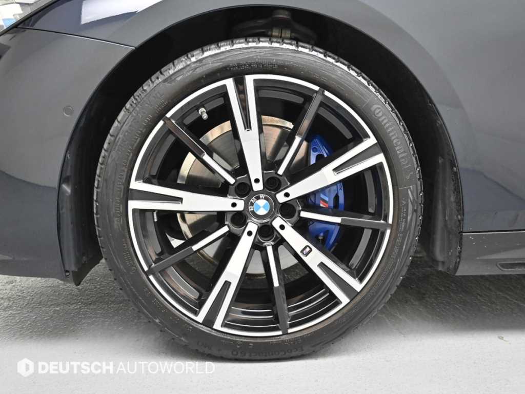 BMW 5 Series - Vista 5