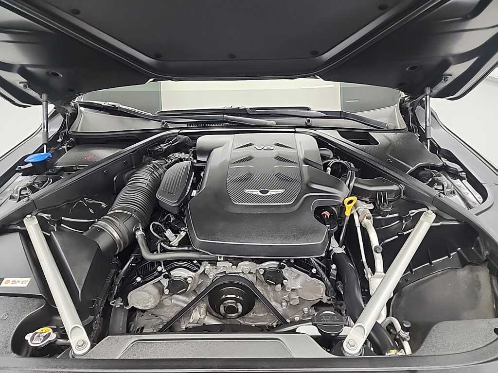 Genesis G90 - Vista 5