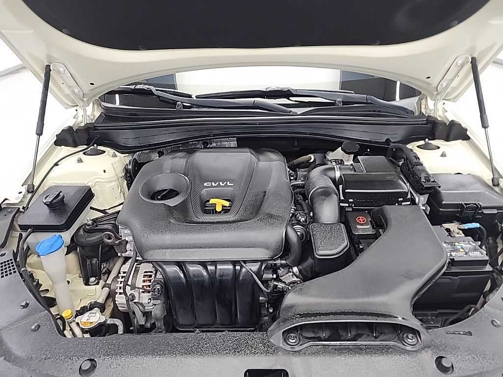 KIA K5 - Vista 5