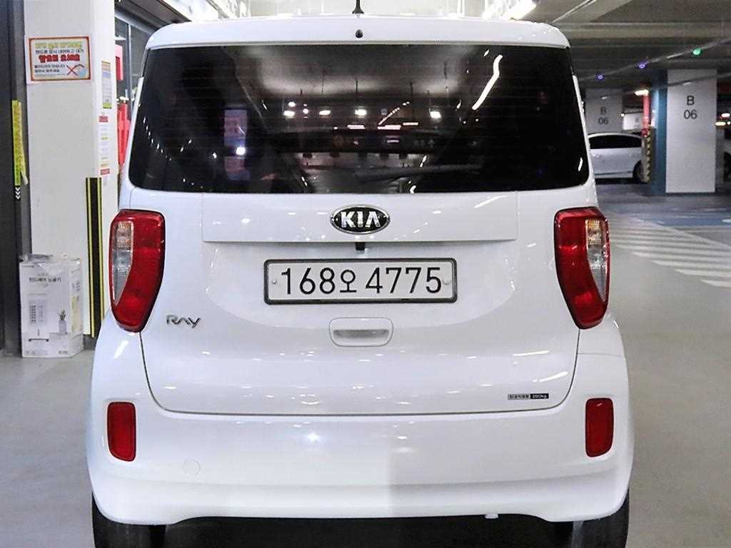 KIA Ray - Vista 5