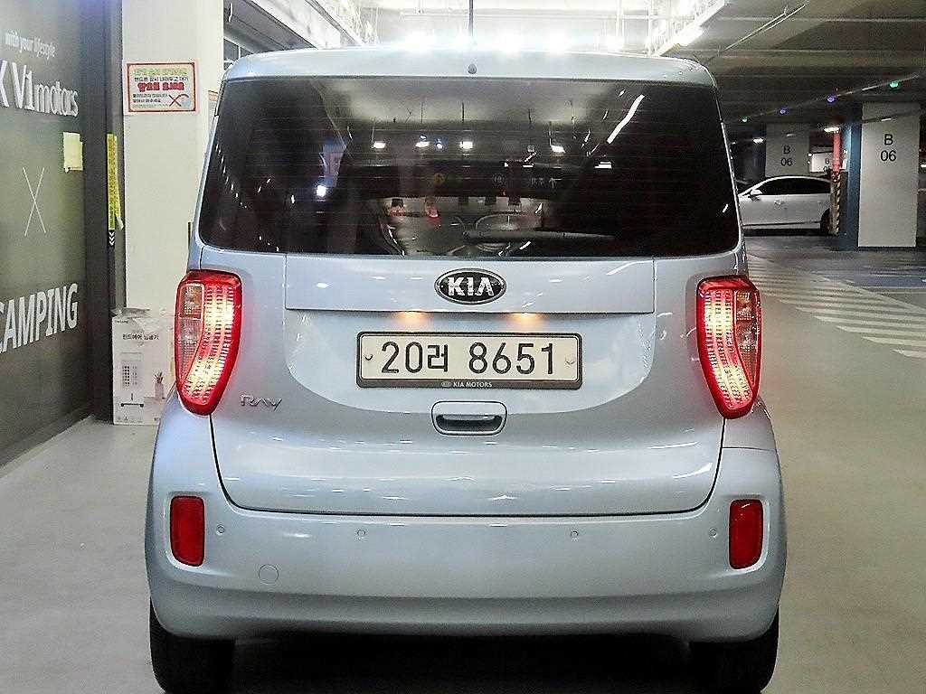 KIA Ray - Vista 5